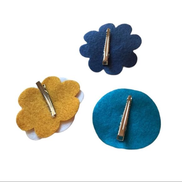 3 Handmade Felt Flower Hairclips  - Multicolor - NWOT - Picture 5 of 6